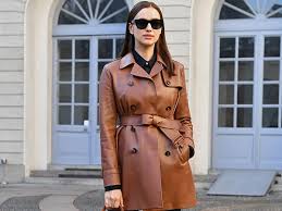 Leather Trench Coat Outfit Ideas For