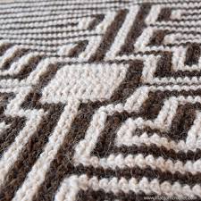 ravelry roman labyrinth rug pattern by