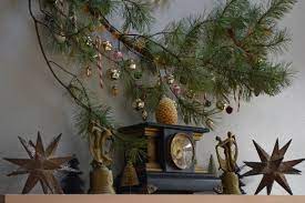 put extra christmas tree branches to