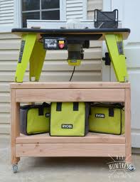 While working on a recent project i had a need for a router table, but i did not have the time to build out a permanent larger solutions. Rolling Router Table Ryobi Nation Projects