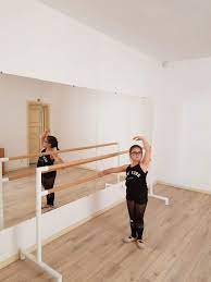 Das unverzichtbare equipment im ballett: Freistehende Ballettstangen 250 Cm Artikelnr 113 3m
