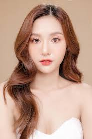 korean makeup style on face
