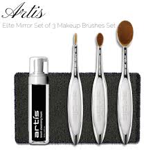 makeup brushes with cleaning system