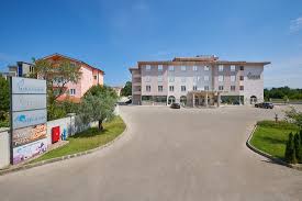 A traditional defense of medjugorje, and historical critique, in light of official vatican documents and other statements from the holy see. Medjugorje Hotel Spa Bewertungen Fotos Preisvergleich Bosnien Und Herzegowina Tripadvisor