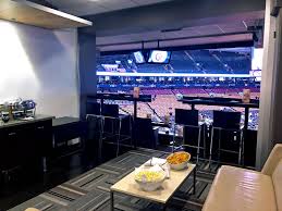 Toronto Maple Leafs Vs Chicago Blackhawks Suites Jan 18