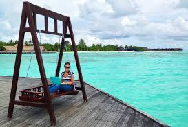 how to travel the maldives on a budget