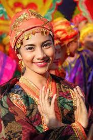 Each with its own language, identity, culture and history. T Nalak Portrait By Mikesantos Beauty Around The World Philippines Culture Beautiful People