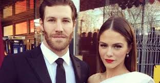 Brandon prust (born march 16, 1984) is a canadian professional ice hockey forward currently playing for the new york rangers in the nhl. Tres Difficile Nouvelle Pour Le Couple De Brandon Prust Et Maripier Morin Fan De Hockey