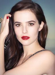 zoey deutch celebrity brunette green