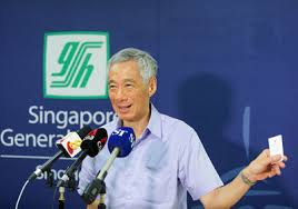 Mr lee hsien loong has been singapore's prime minister since 2004. Pm Lee Receives Covid 19 Vaccine As Singapore Starts Nationwide Vaccination Drive Singhealth