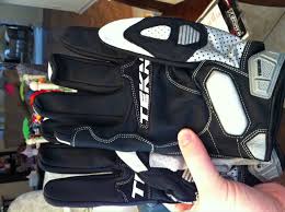 Teknic Gloves Size Xxl Way Too Big For Me Who Wants Pay