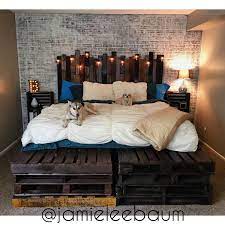 Diy Pallet Bed Pallet Bed Rustic Bedroom