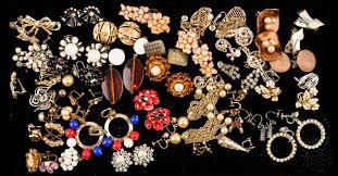 costume jewelry ers sell costume
