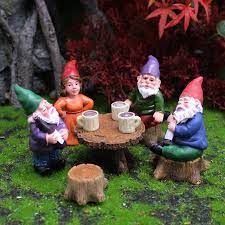 11pcs gnomes witch friends statues