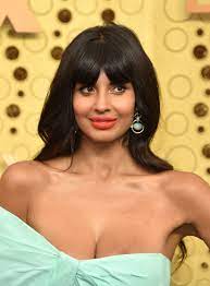 Jameela Jamil Did Her Own Makeup For the 2019 Emmys 