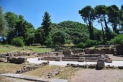 Olympia, officially archaia olympia, is a small town in elis on the peloponnese peninsula in greece, famous for the nearby archaeological si. Olympia Bikipaideia