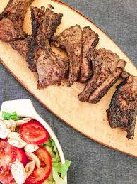 barbeque lamb chops with a minted