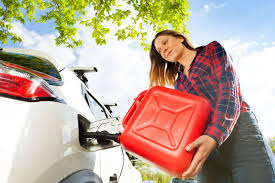 transport gasoline safely using a gas can