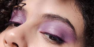 9 tips to keep eyeshadow from creasing