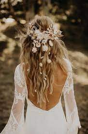 Flower crowns are one of the most important floral elements for the boho chic bride & her bridesmaid's hair.a combination of wildflowers in a thick … Boho Dried Flower Hair Comb Flower Hair Comb Wedding Hair Etsy Boho Bridal Hair Natural Bridal Hair Boho Wedding Hair