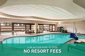 las vegas hotels with indoor pools
