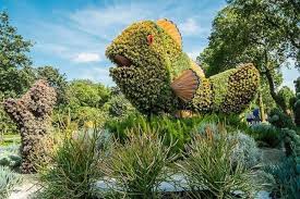 Montreal Botanical Garden Topiary