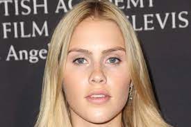 vire diaries star claire holt in