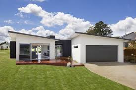Auckland New Zealand Flat Roof House
