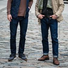 30 ways to wear dark wash jeans 2021