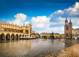 With students from around poland coming to study here as well as a host of different european and international students, there is a great multicultural. 25 Things To Do In Krakow Edreams Travel Blog