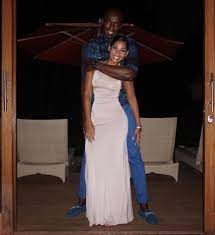She is going to give birth to her first baby alongside her lover, the jamaican athlete, usain bolt. Who Is Usain Bolt S Girlfriend Meet Model Kasi Bennett