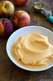 5 minute healthy peach frozen yogurt