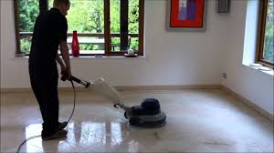 floor cleaning and polishing service at