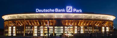 Mai 2021, 12:00 uhr einen postbank privatkredit direkt beantragen. Lichtwerbung Auf Dem Deutsche Bank Park Von Nordlicht Highlight