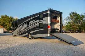 new newmar canyon star 3921 toy hauler