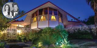 1034 audubon drive, memphis, tn source. See Inside Elvis Presley S Iconic Palm Springs Honeymoon Home