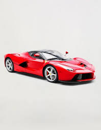 Housed in an elegant box, this model is a collector's item that will delight fans of the prancing horse. Ferrari Laferrari Model In 1 8 Scale Unisex Ferrari Store