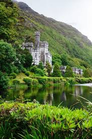 vertical shot of the kylemore abbey