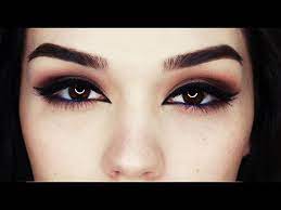 bronze eyes with arab liner makeup