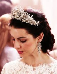 While they may not always make first appearances aside, the favourite and mary queen of scots (led by robbie's young queen isn't immune to reports from scotland, those that detail her cousin mary's beauty and youth. Adelaide Kane Reign Mary Queen Of Scots Wedding