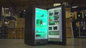 Zoa mini fridge and cans of energy drinks. Xbox Series X Mini Kuhlschrank Geht Bald In Die Serienproduktion Winfuture De