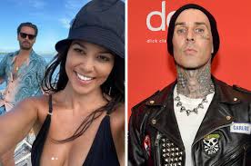 The keeping up with the kardashians star, 42, snapped a selfie with a fan and her boyfriend travis barker's daughter, alabama, while at. Kourtney Kardashian May Have Tried To Get Back Together With Scott Disick Before She Started Dating Travis Barker And The Evidence Is Kinda Convincing