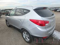 Report KM8JUCAC9DU628913 HYUNDAI TUCSON 2013 SILVER GAS - price and damage history