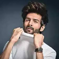 Kartik Aaryan | Movies, Age, Girlfriends, Height, Net Worth, Biography
