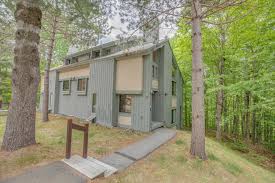 37 clearbrook road unit 2 lincoln nh