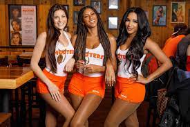 17 rules hooters s need to follow