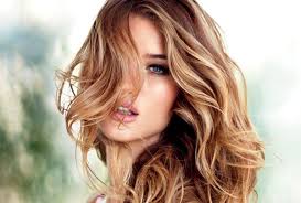 Tagged rosie huntington-whiteley. Bookmark the permalink. 2 Comments