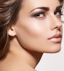 Typically you should apply bronzer first to the hallows of your cheeks (below the cheek bone), up to there is no point in using highlighter before contour, because you will use the blinding effect. Highlighters And Blush Introduction And Usage