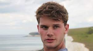 Jeremy Irvine joins Mamma Mia: Here We Go Again!'s cast