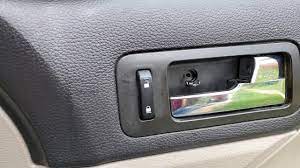 fix the door handle on 2007 ford fusion